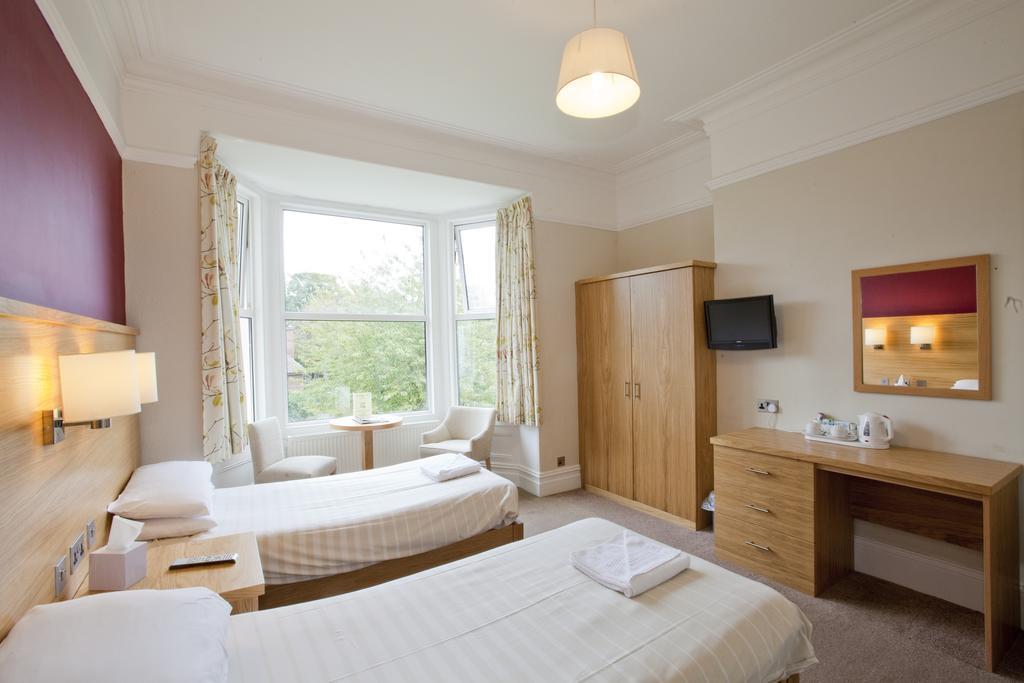Wheatlands Lodge Hotel York Room photo